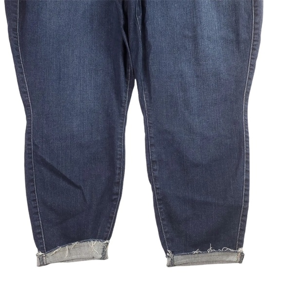 🌸Torrid Bombshell Boyfriend Skinny Jeans Women plus size 26R🌸 - Picture 13 of 16